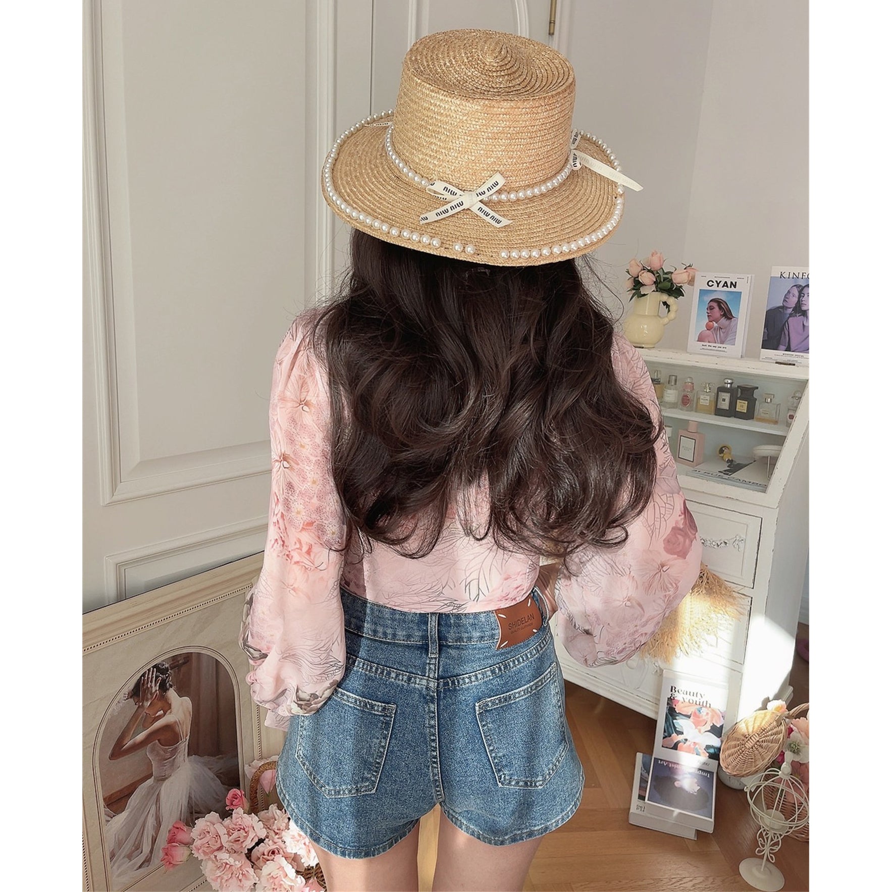 Retro V-Neck Lantern Sleeve Tie-Up Floral Shirt